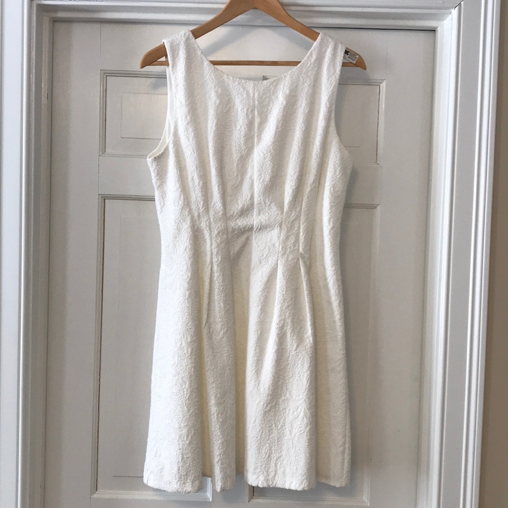 Esley White Textured Cocktail Dress